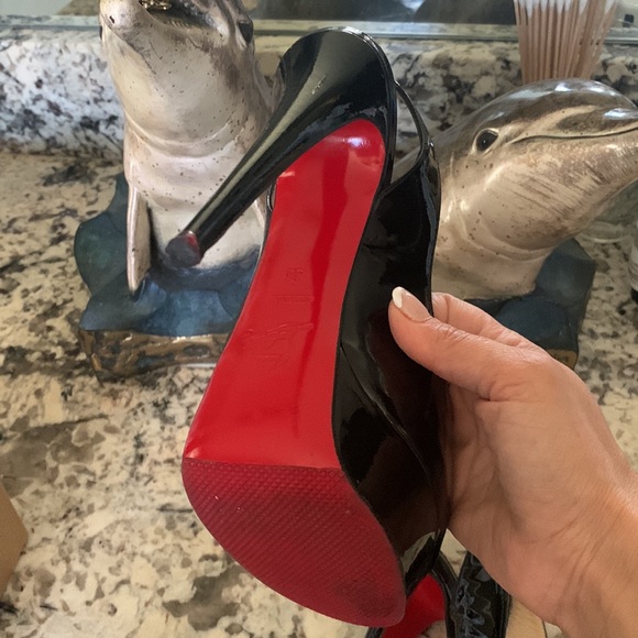 Shoes 👠 - Picture 8 of 17